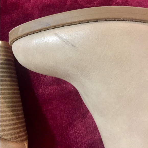 Tan booties - Picture 7 of 8